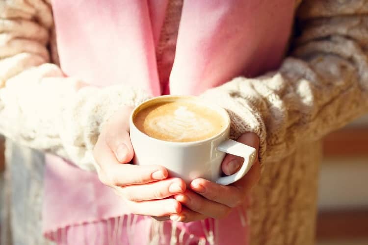 Chai Tea Latte's Benefits and Disadvantages to the Body